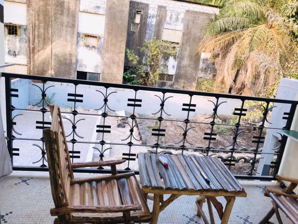 Ferienwohnung Ker Adja Ziguinchor Exterior foto