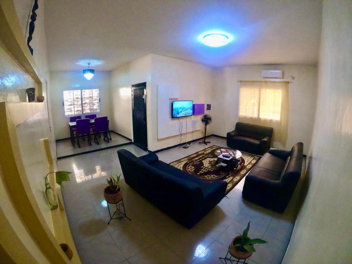 Ferienwohnung Ker Adja Ziguinchor Exterior foto